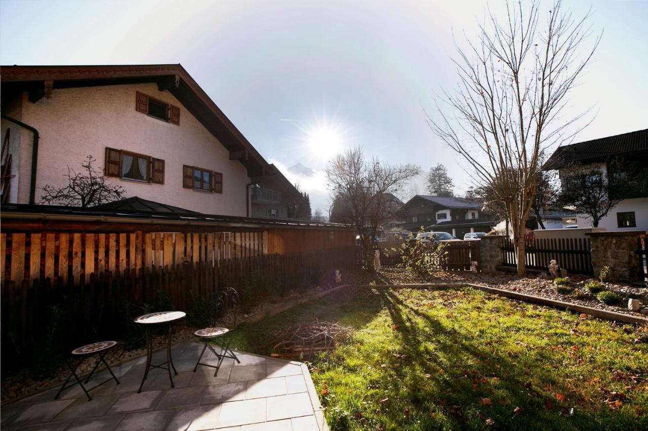 Sunlit Garden & Mountain Apartment Гармиш-Партенкирхен Экстерьер фото